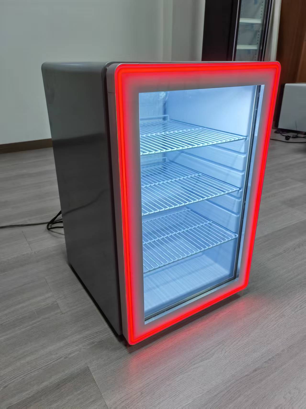 Коммерческий мини-холодильник  – обзор и цена Glass Cabinet Display